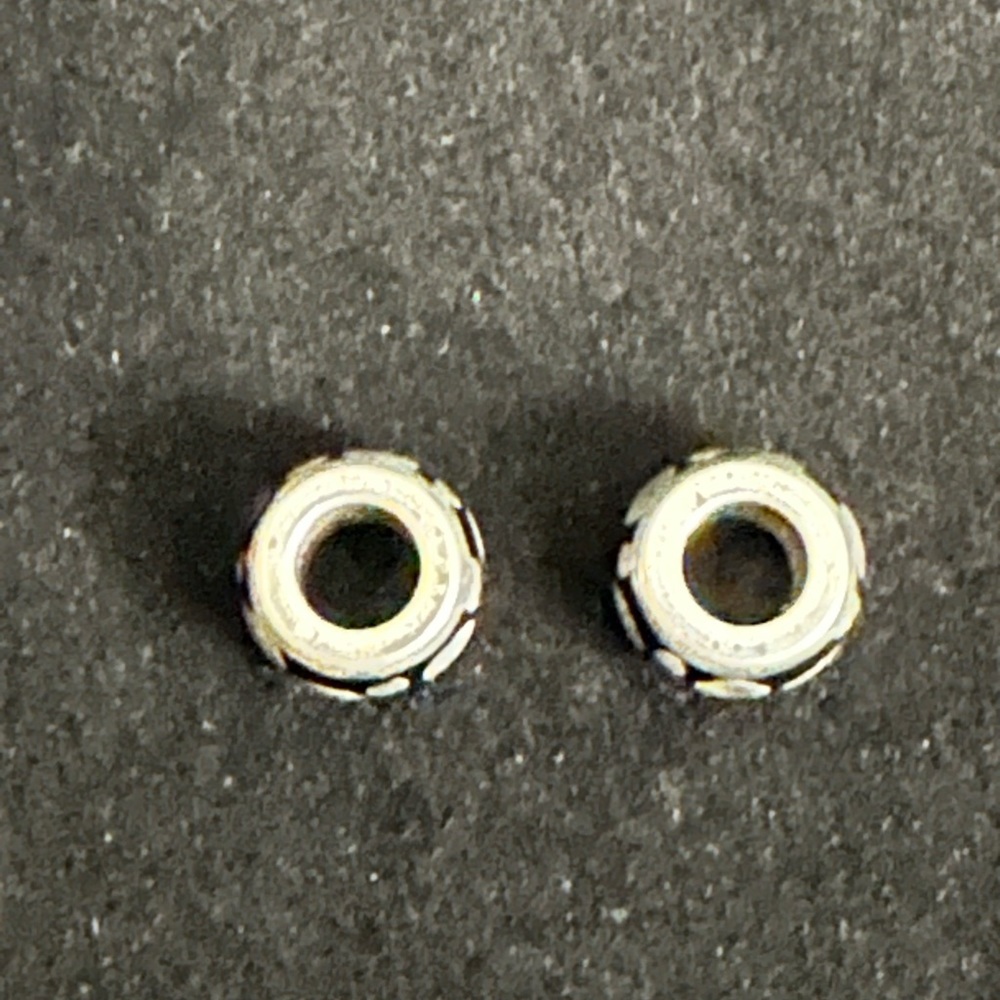 Brighton dot to dot beads. Black & Silver